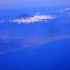 富士山に雪が（機内から）