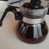 茶葉を熱湯に浸す