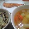 塩鮭、ひじきごはん、お味噌汁