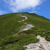 山頂への道