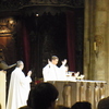 世界平和に祈りを捧げるミサに参列