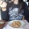 美味しそうに食する娘