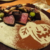 牛肉とフォアグラ　味噌とココアパウダーハロウィン風
