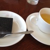 黒ゴマムースとジャスミン茶