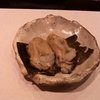 志摩半島の小粒の“焼き牡蠣”