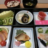 昼食のお祝い膳