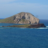 Makapuu岬からの眺望　沖合にはお父さん犬似の