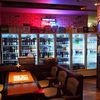 各国のビール入り冷蔵庫@WABAR