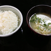 ご飯と味噌汁