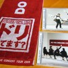 ツアーグッズのマフラータオル＆CD