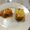 お店の方にいただいたお菓子（写真右）