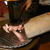 肉は一気に焼かれる。選択の余地なし。