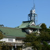 富山城址公園（中は美術館）