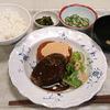 社員食堂 ハンバーグとチーズコロッケ定食 330円