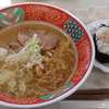 社員食堂 驚き!!!酒粕白ラーメン とお握り