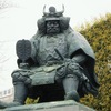 甲府駅前の信玄公像