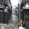 こんな小路が　良いですな。