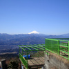 2014年3月：陣馬山からのぞむ富士山