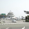 駅降りて直ぐの港
