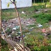 空き地にはゴミ