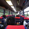 貸し切りのバスでの旅行