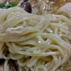 社食 酢辣湯麺に使われるツルシコ食感の冷凍麺