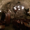 地下で雰囲気あります。