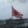 艦尾の旭日旗