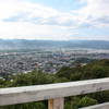京都を一望。真ん中右奥に鴨川、平安神宮の鳥居も
