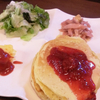パンケーキ　ベリーソース