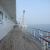 朝のプロムナードデッキ～片舷で２００ｍあるょ～♬