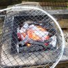 炭の火は勢いを保ちます