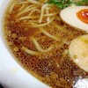 醤油スープは香ばしく美味しい
