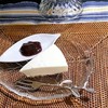 レアチーズケーキ、ラズベリーソース
