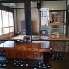 にゃんこスペースを眺めながらカフェを♪