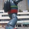 鉄人モニュメント横から