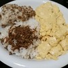 ある朝のご飯。だし巻き、納豆、ちりめん山椒！
