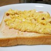 ある深夜の夜食。玉子焼きトースト