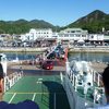 桟橋の乗客は積み残し