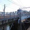 ⑨京成電車が