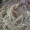 丸源ラーメン　麺アップ