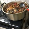 巨大なべ