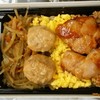 鳥めし弁当の中身