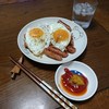 目玉焼きとウインナー