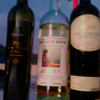 伊白ワイン2本と左端はシチリアの極上オリーブオイル