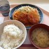 ご飯／お味噌汁／カニクリームコロッケ