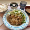 ご飯／お味噌汁／鶏もも肉の塩麹焼き／酢の物