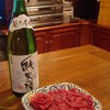 馬刺しで一杯