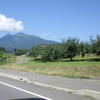 リンゴの果樹園を抜けて・・・・