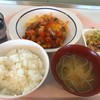 ご飯／お味噌汁／チーズハンバーグ／冷奴